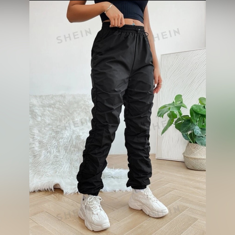 Drawstring Waist Ruched Pants 🖤 - Picture 3 of 5